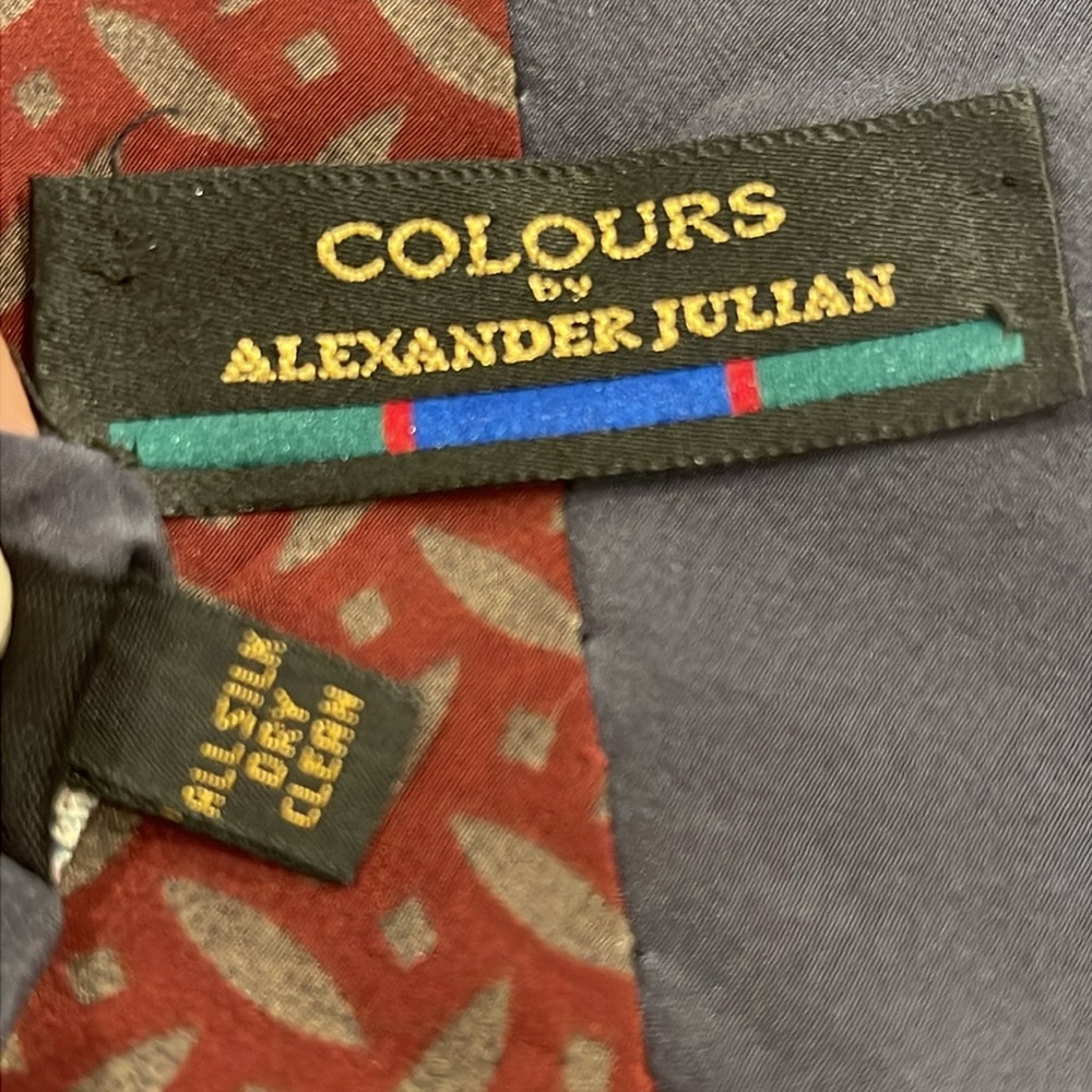 Colours by Alexander Julian 100% Silk Tie - Dark Gray with Floral Accents - Picture 7 of 7